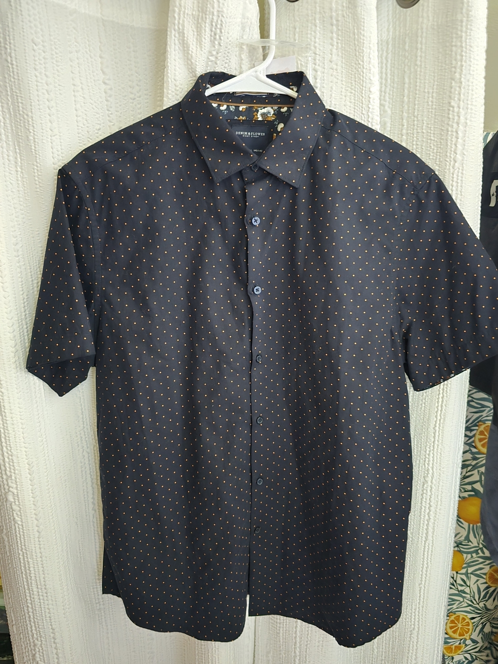 Mens LARGE Denim & Flower Navy Short Sleeve Shirt with Orange Dot Print